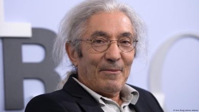 معارض جزائري لنظام الكابرانات: “ستطلقون سراح بوعلام صنصال وأنتم أذل من الكلاب”