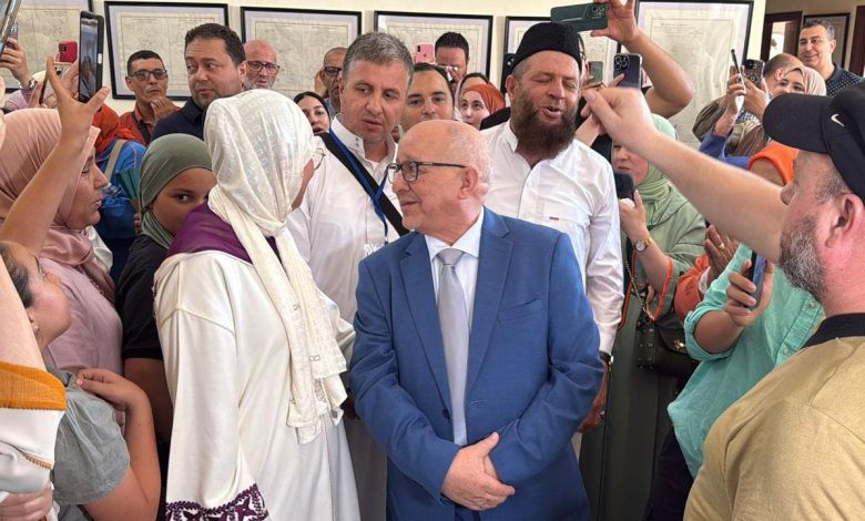 الملك محمد السادس يعزز رعاية حجاج مليلية المحتلة برعاية ملكية استثنائية