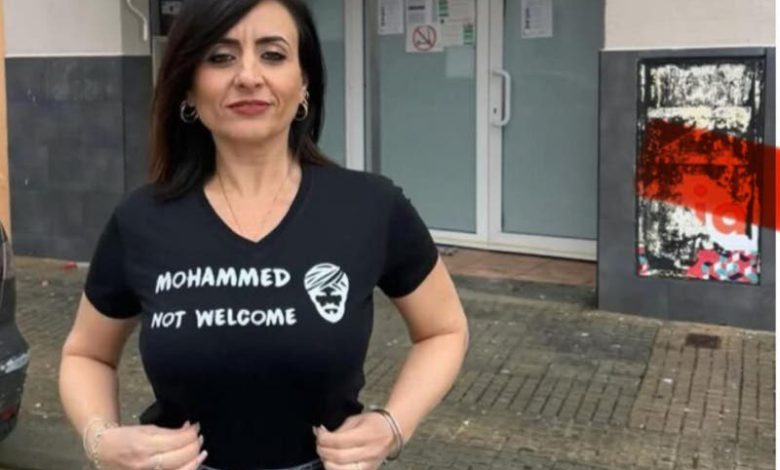 برشلونة.. زعيمة “بوكس” بطراسة تستغل الانتخابات لنشر الكراهية بصورة مهينة