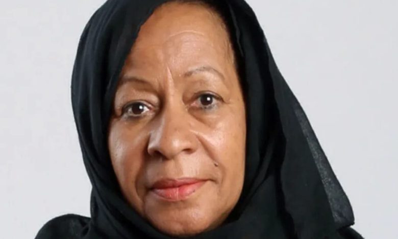وفاة الإعلامية والفنانة الإماراتية رزيقة الطارش عن عمر يناهز 71 عامًا