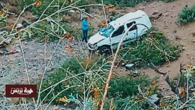 انحراف سيارة عن الطريق بين الجبهة وشماعلة يخلف إصابات