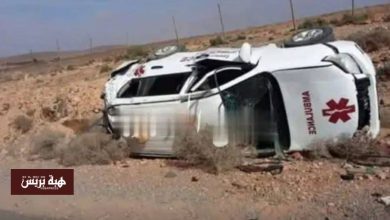 فكيك.. إصابة سيدة حامل وقابلة في حادث انقلاب سيارة إسعاف بتالسينت